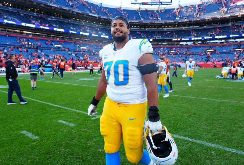 Chargers give OT Rashawn Slater a historic contract