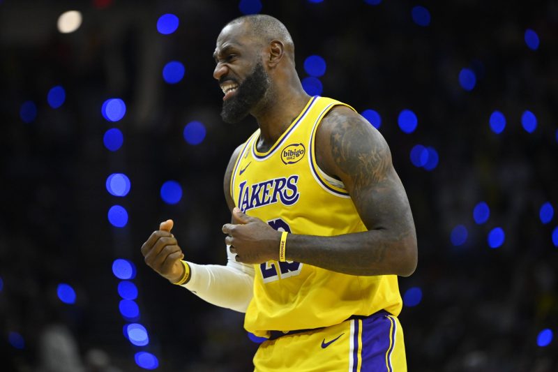 LeBron James explains emotions over tribute video, Cleveland return